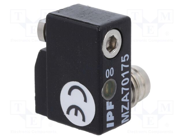 MZA70175