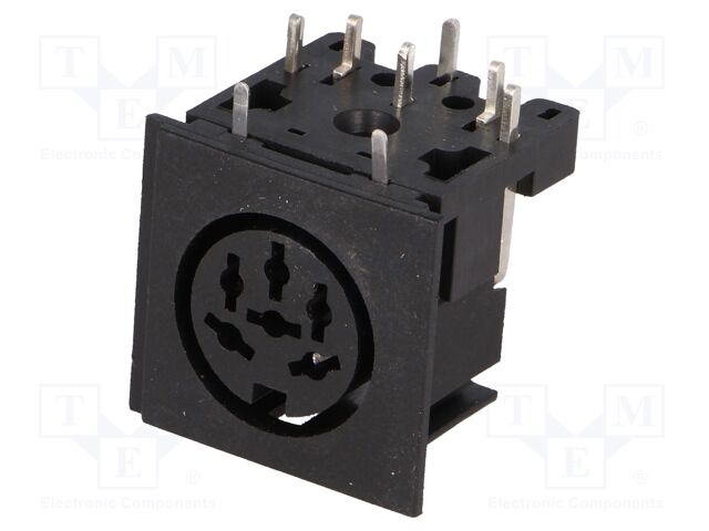 D6 (FC680806)